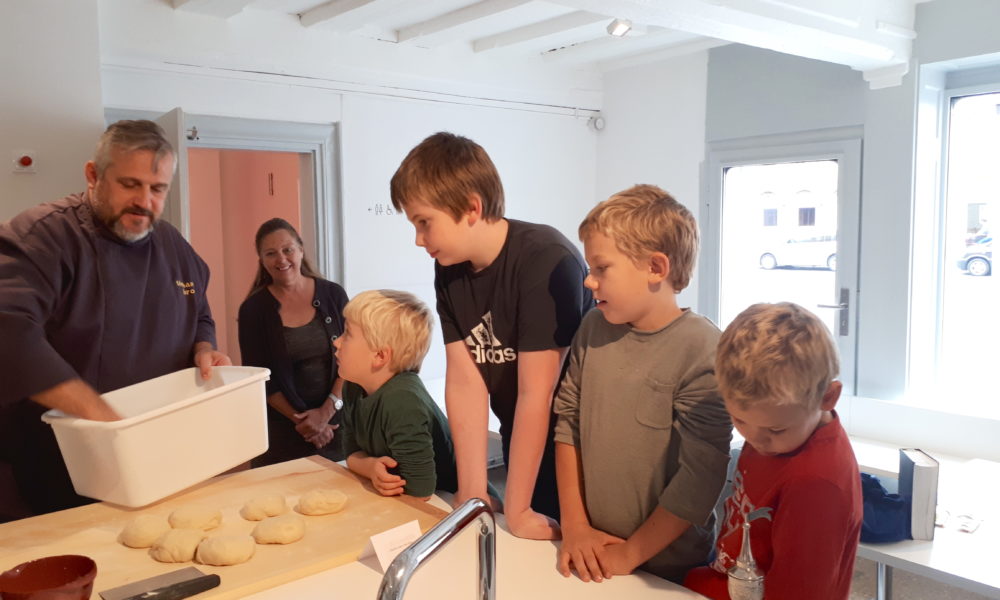 Backworkshop für Kinder im Jüdischen Museum Franken in Fürth.