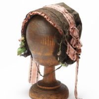 Frauenhaube im Jüdischem Museum Franken in Schnaittach.