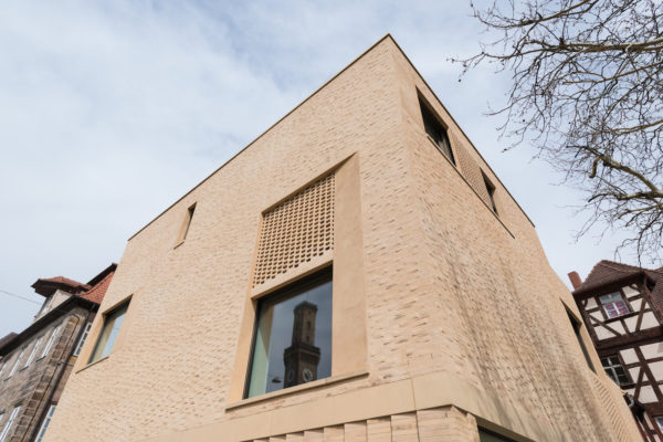 Außenansicht des Neubaus des Jüdischen Museums Franken in Fürth.