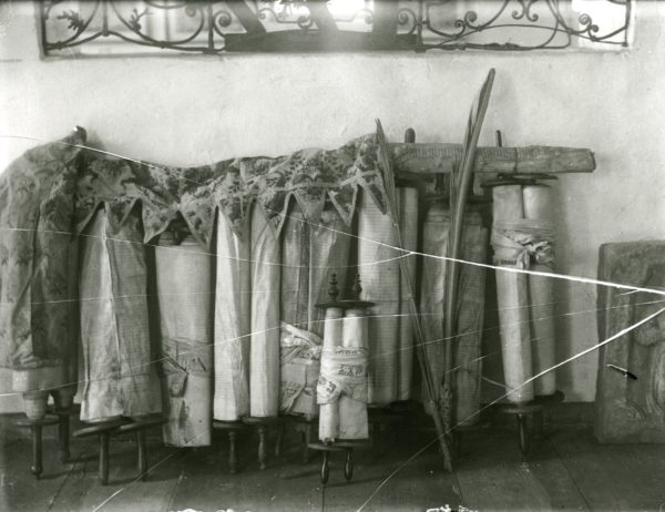 Torarollen zerstörter jüdischer Gemeinden in Franken, Aufnahmeort Heimatmuseum Schnaittach um 1950